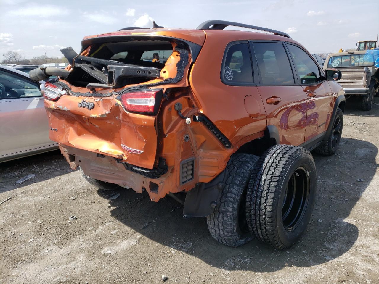 Photo 4 from auction – 2015 JEEP CHEROKEE T with VIN 1C4PJMBS6FW570141