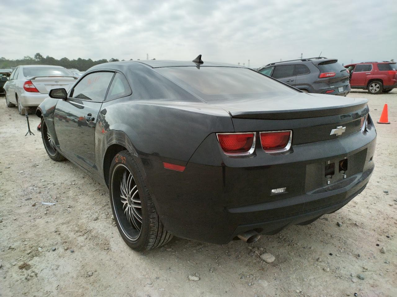 Photo 3 from auction – 2012 CHEVROLET CAMARO LS with VIN 2G1FA1E30C9158065