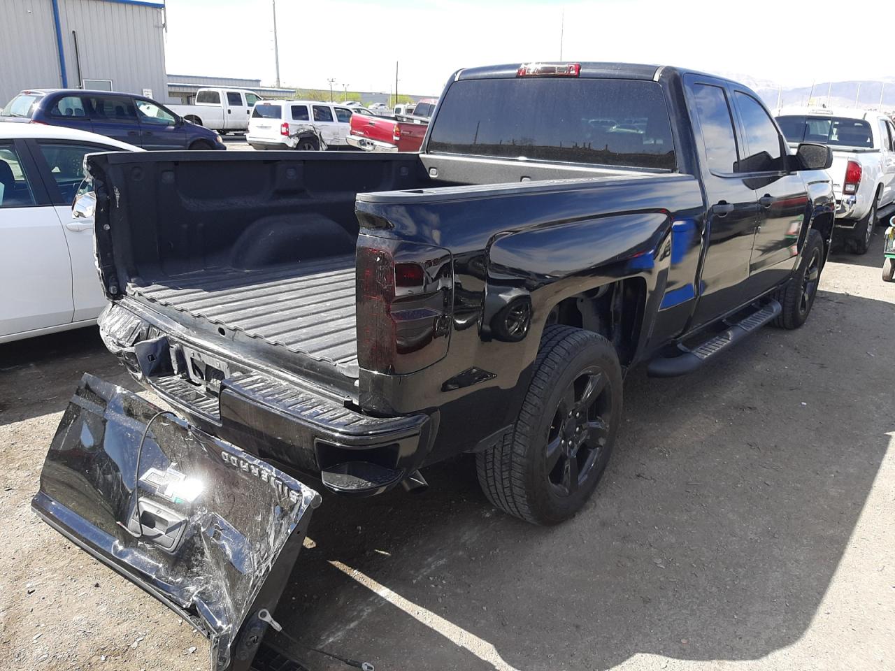 Photo 4 from auction – 2015 CHEVROLET SILVERADO with VIN 1GCRCPEH3FZ349891