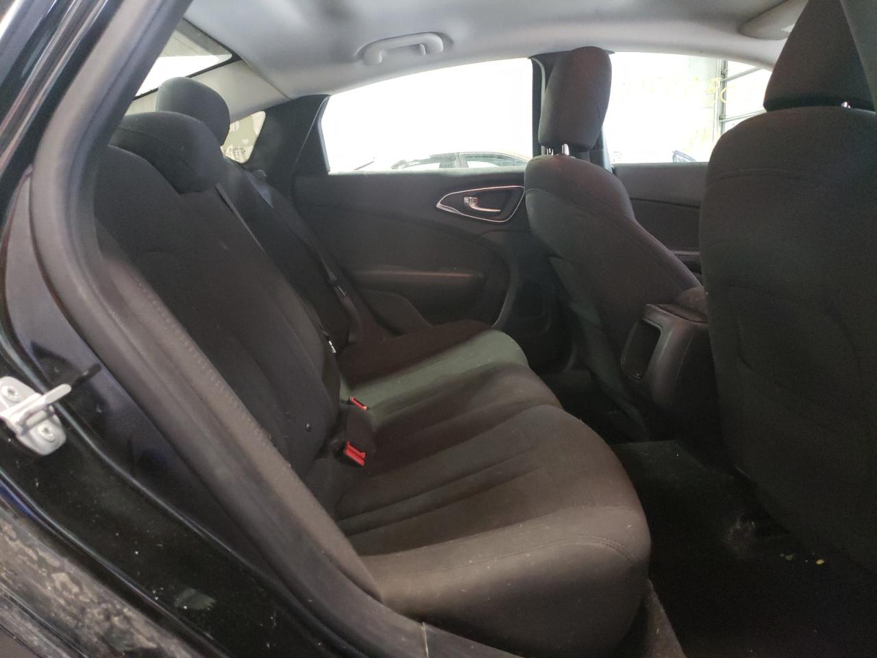 Photo 6 from auction – 2016 CHRYSLER 200 LX with VIN 1C3CCCFB4GN158180