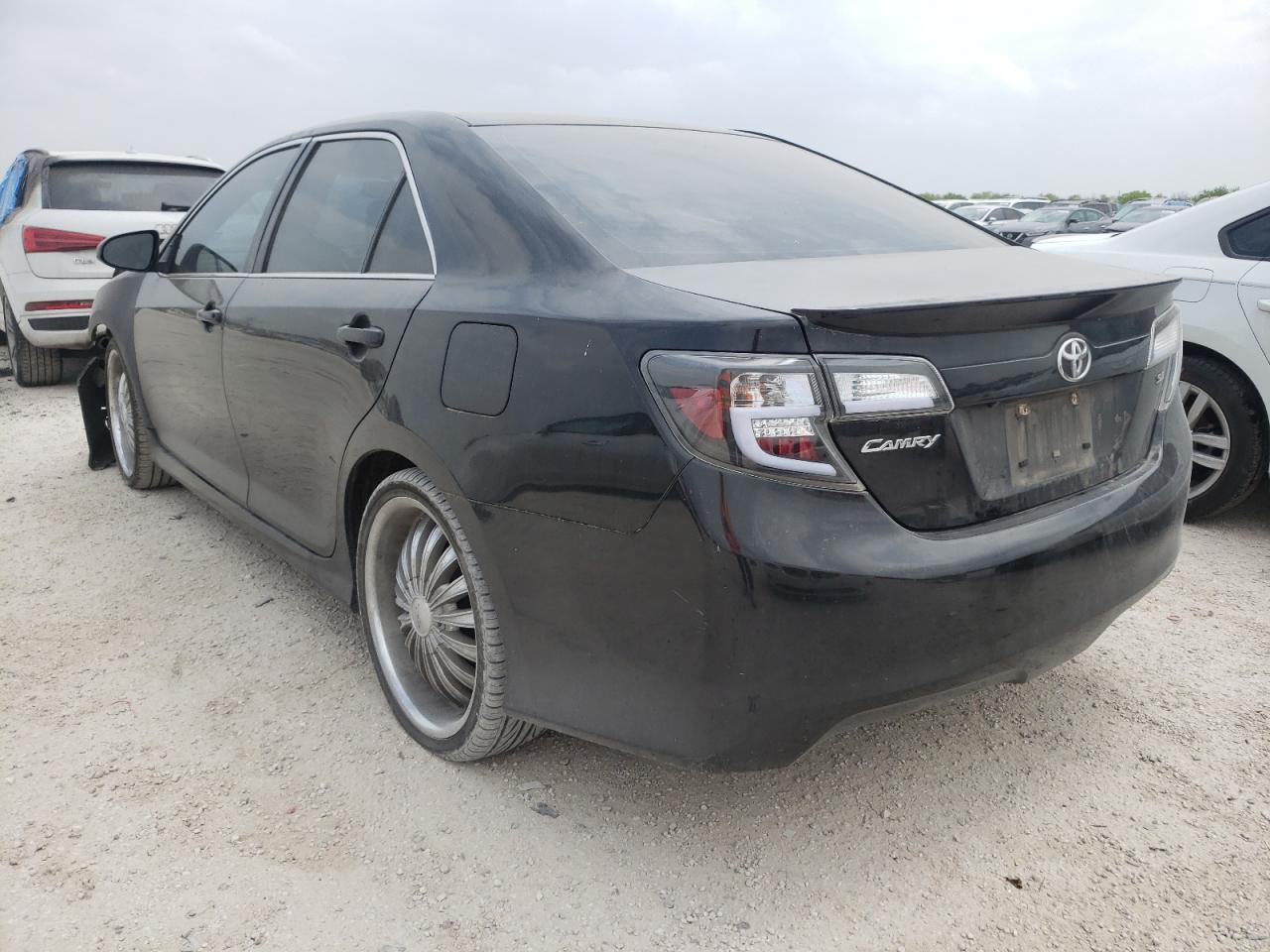 Photo 3 from auction – 2014 TOYOTA CAMRY L with VIN 4T1BF1FK7EU810419