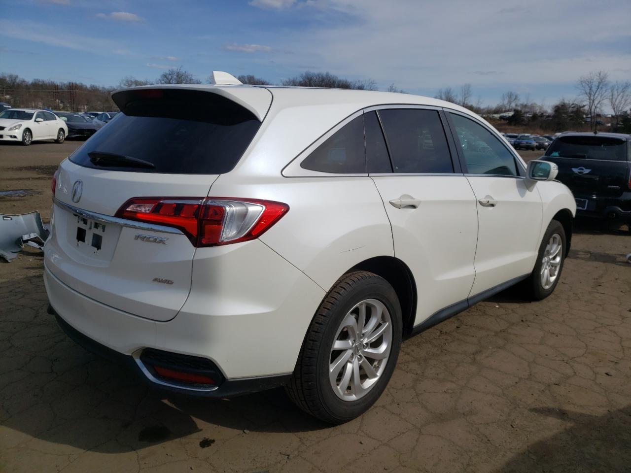 Zdjęcie 4 z aukcji – 2016 ACURA RDX z VIN 5J8TB4H34GL013261