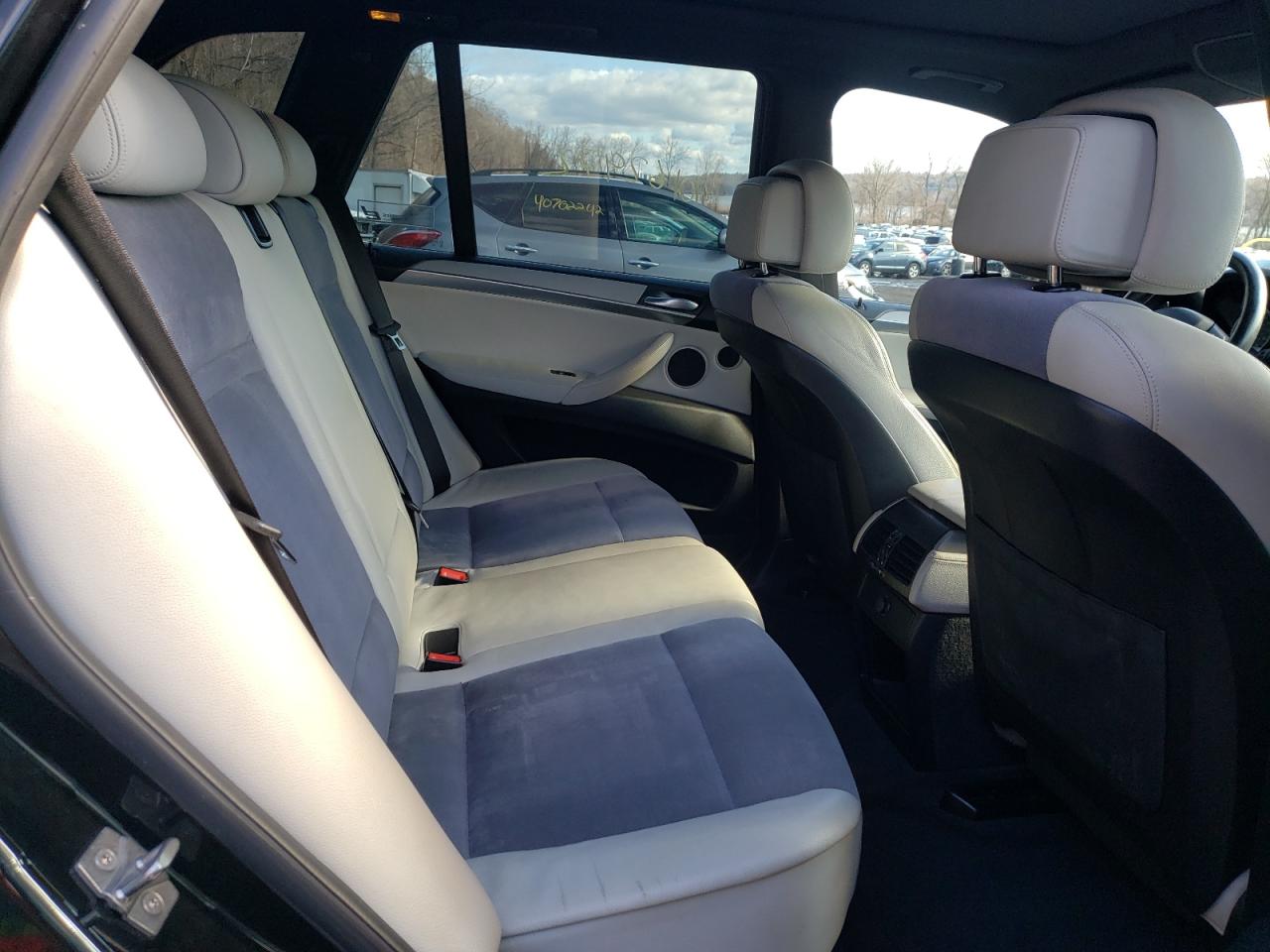 Photo 6 from auction – 2010 BMW X5 M with VIN 5YMGY0C56ALK25609