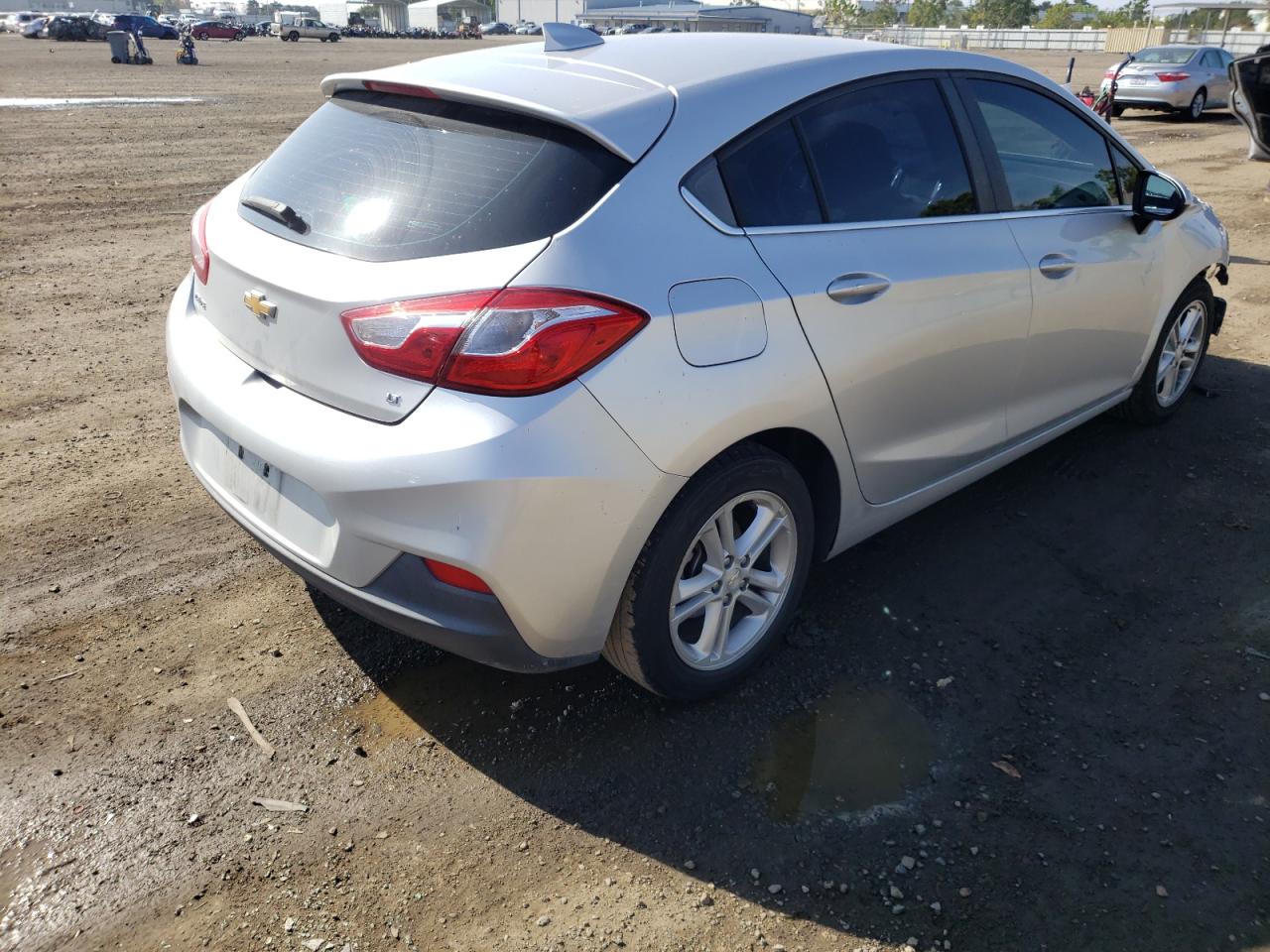 Photo 4 from auction – 2017 CHEVROLET CRUZE LT with VIN 3G1BE6SM8HS604180