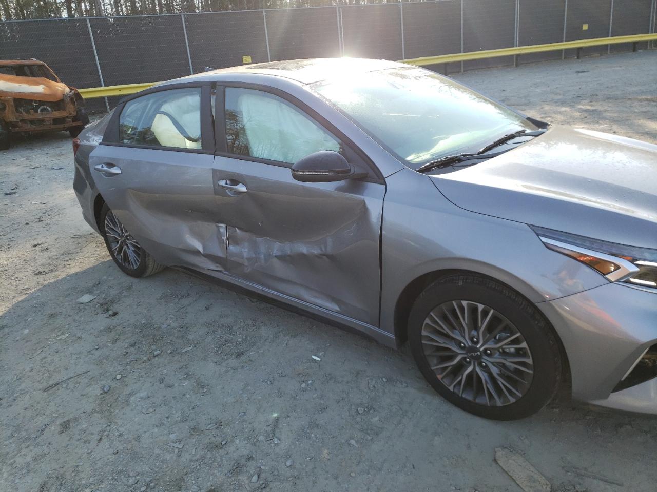 Photo 9 from auction – 2022 KIA FORTE EX with VIN 3KPF54AD0NE430968