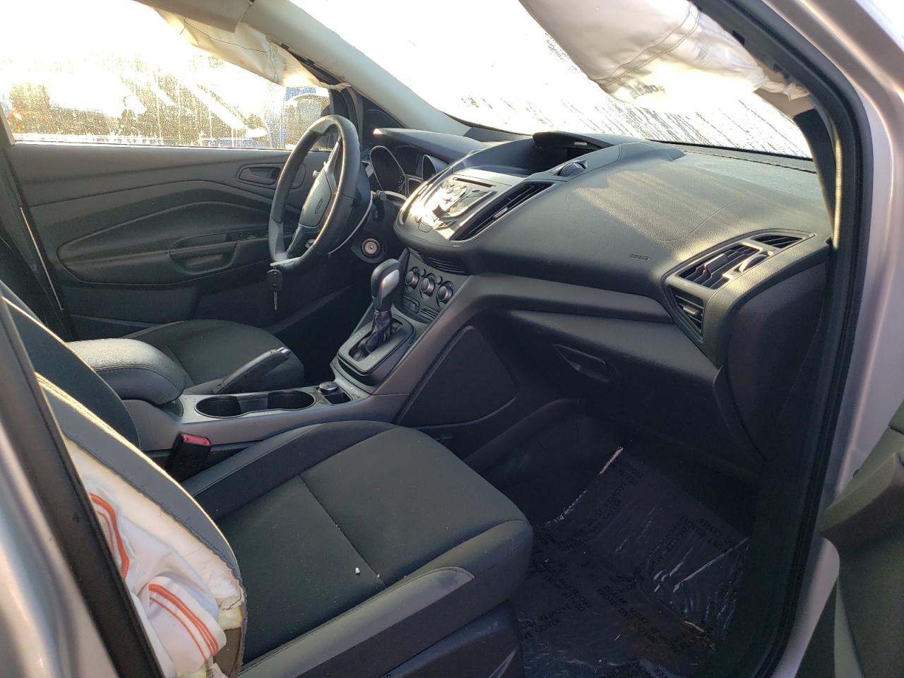 Photo 5 from auction – 2015 FORD ESCAPE S with VIN 1FMCU0F70FUA60007