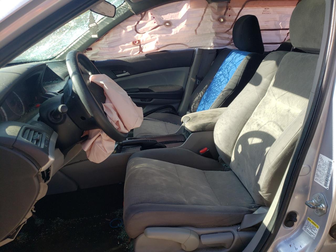 Photo 5 from auction – 2010 HONDA ACCORD LX with VIN 1HGCP2F34AA168002