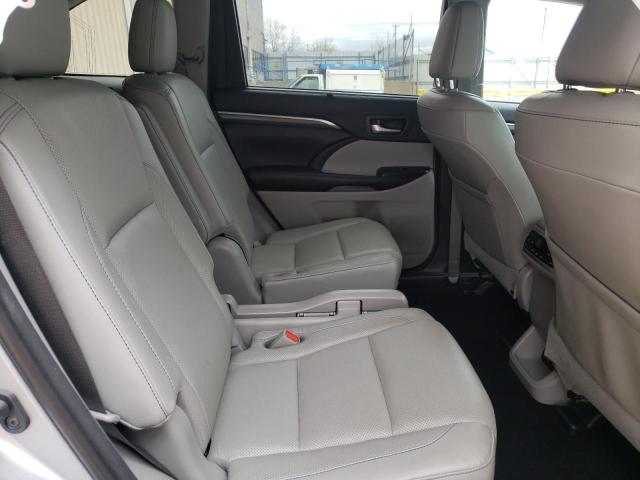 Photo 6 from auction – 2018 TOYOTA HIGHLANDER with VIN 5TDDZRFH9JS882227