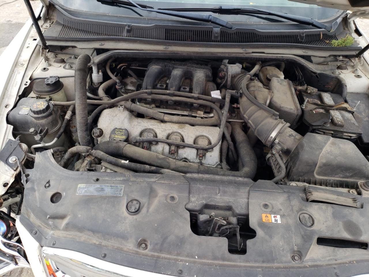 Photo 7 from auction – 2011 FORD TAURUS SEL with VIN 1FAHP2EW9BG141835