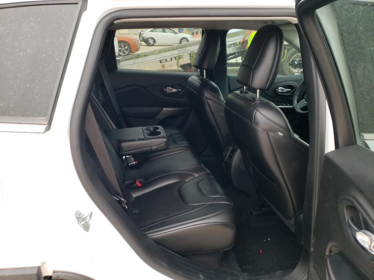 Photo 6 from auction – 2019 JEEP CHEROKEE with VIN 1C4PJLLB5KD340184
