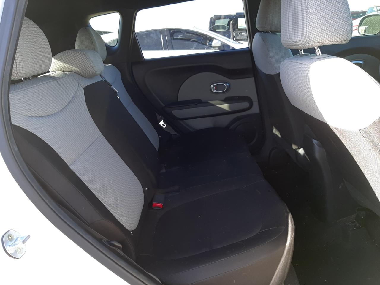 Photo 6 from auction – 2018 KIA SOUL with VIN KNDJN2A20J7541169