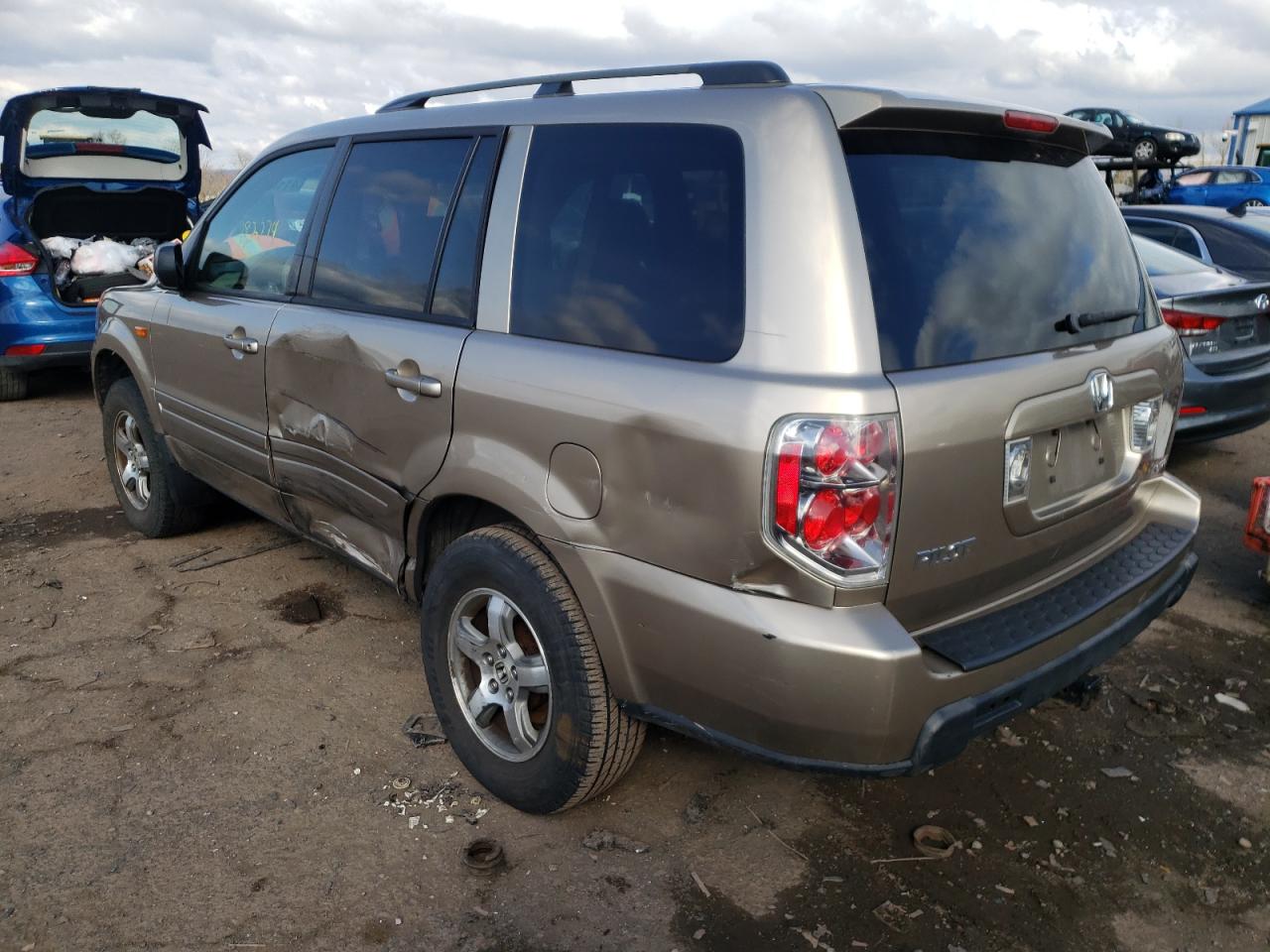 Photo 3 from auction – 2006 HONDA PILOT EX with VIN 5FNYF18426B019111