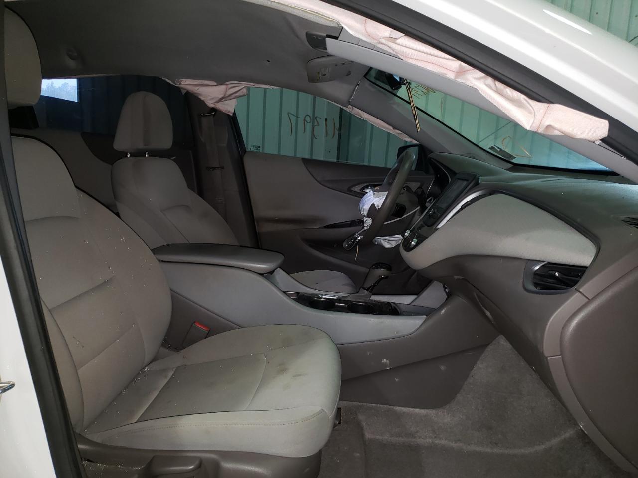Photo 5 from auction – 2018 CHEVROLET MALIBU LS with VIN 1G1ZB5ST5JF284237
