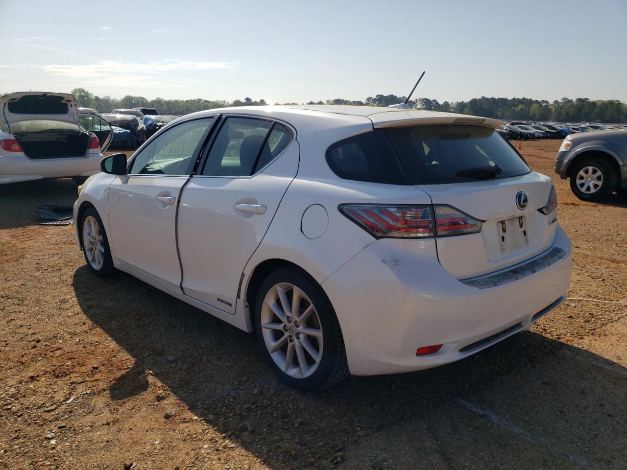 Photo 3 from auction – 2011 LEXUS CT 200 with VIN JTHKD5BH1B2030370