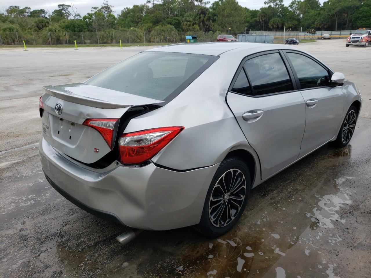 Photo 4 from auction – 2016 TOYOTA COROLLA L with VIN 5YFBURHE8GP372915