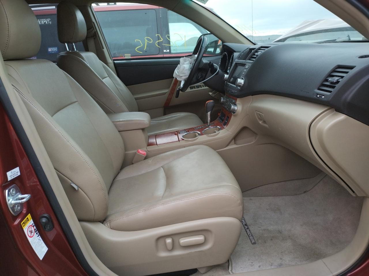Photo 5 from auction – 2010 TOYOTA HIGHLANDER with VIN 5TDYK3EH7AS021083