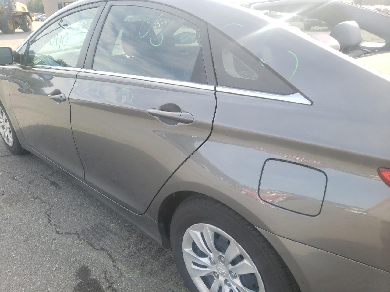 Photo 9 from auction – 2011 HYUNDAI SONATA GLS with VIN 5NPEB4AC1BH116541