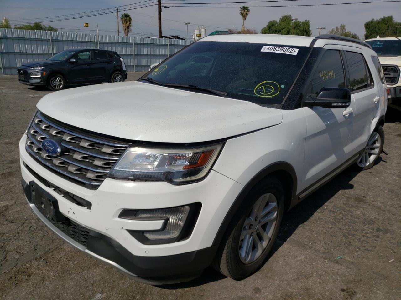 Photo 2 from auction – 2017 FORD EXPLORER X with VIN 1FM5K7D8XHGC61921