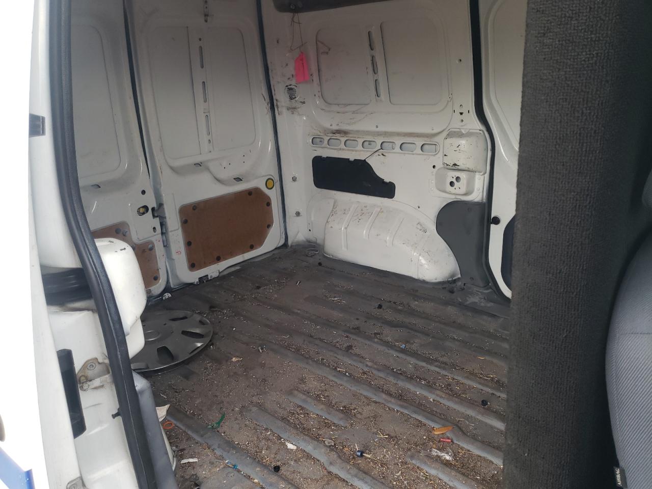 Photo 6 from auction – 2013 FORD TRANSIT CO with VIN NM0LS7AN8DT164768