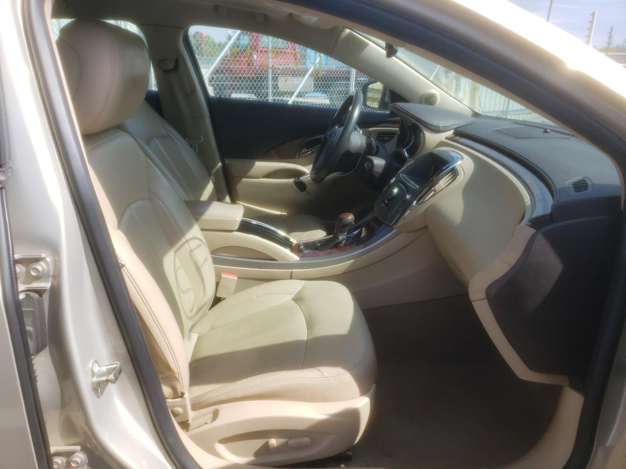 Photo 5 from auction – 2010 BUICK LACROSSE C with VIN 1G4GC5EG7AF244425