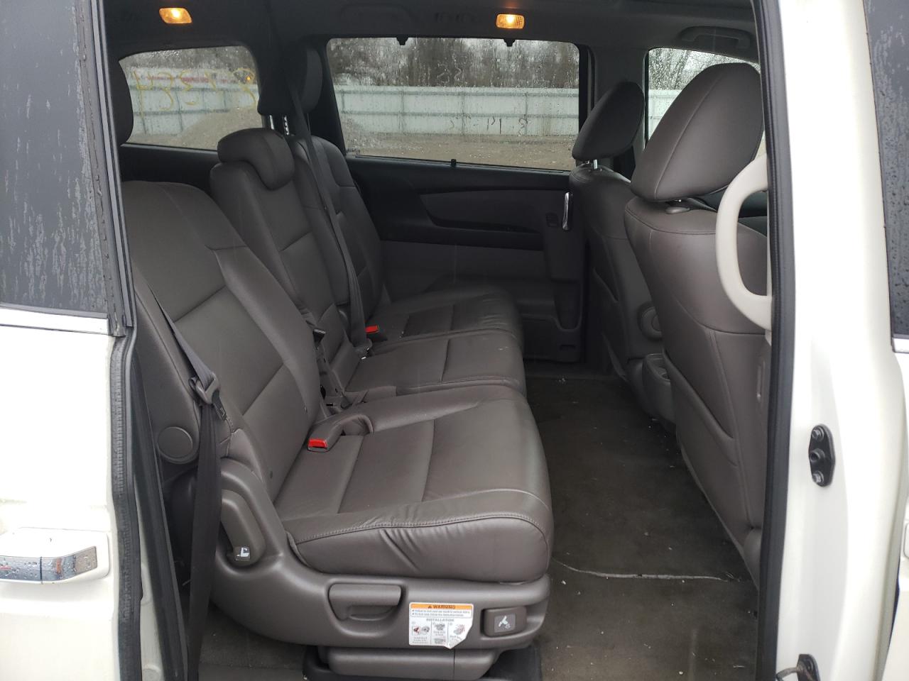 Photo 6 from auction – 2015 HONDA ODYSSEY EX with VIN 5FNRL5H69FB107434