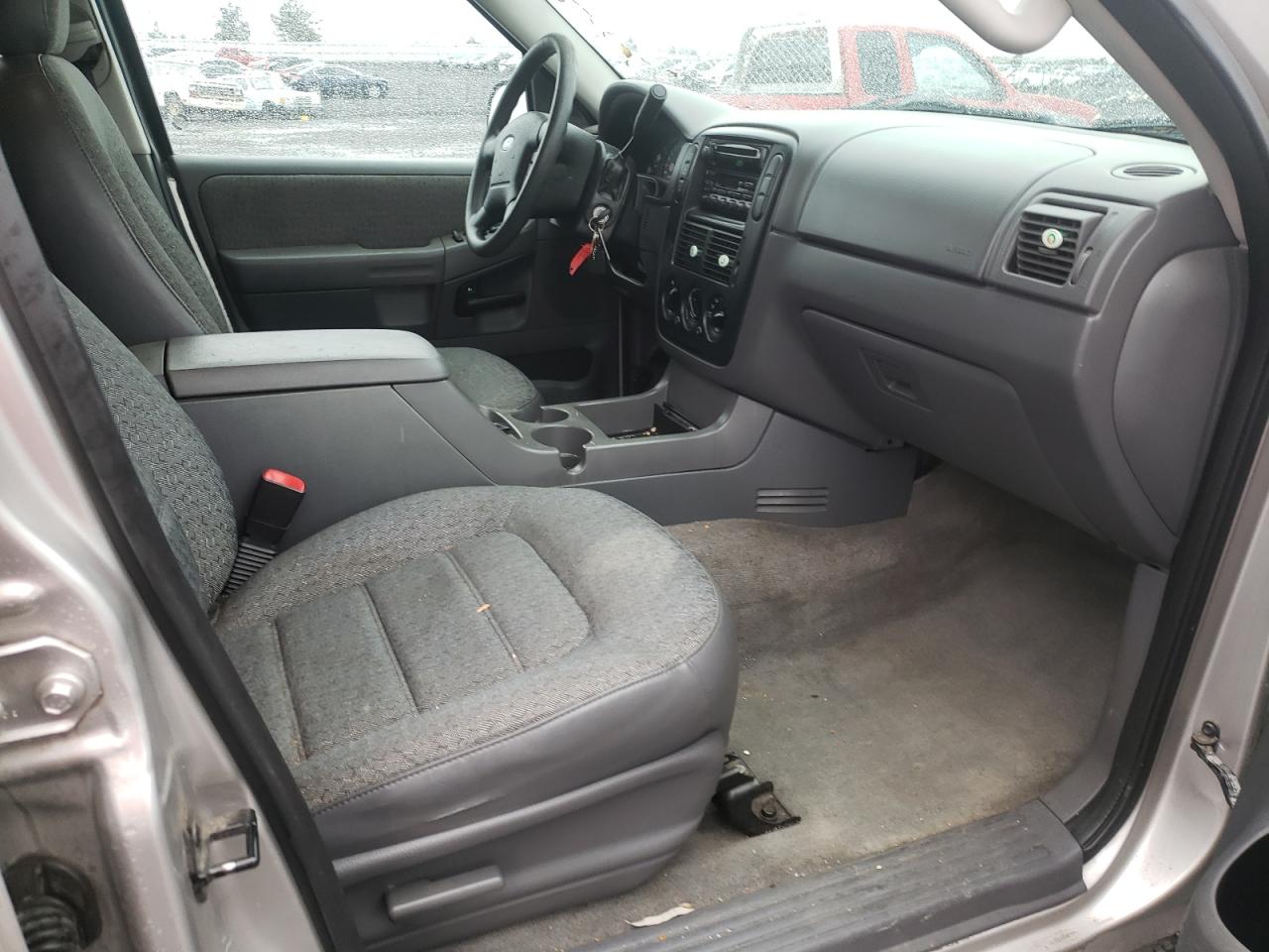 Photo 5 from auction – 2003 FORD EXPLORER X with VIN 1FMZU72K63UA35847