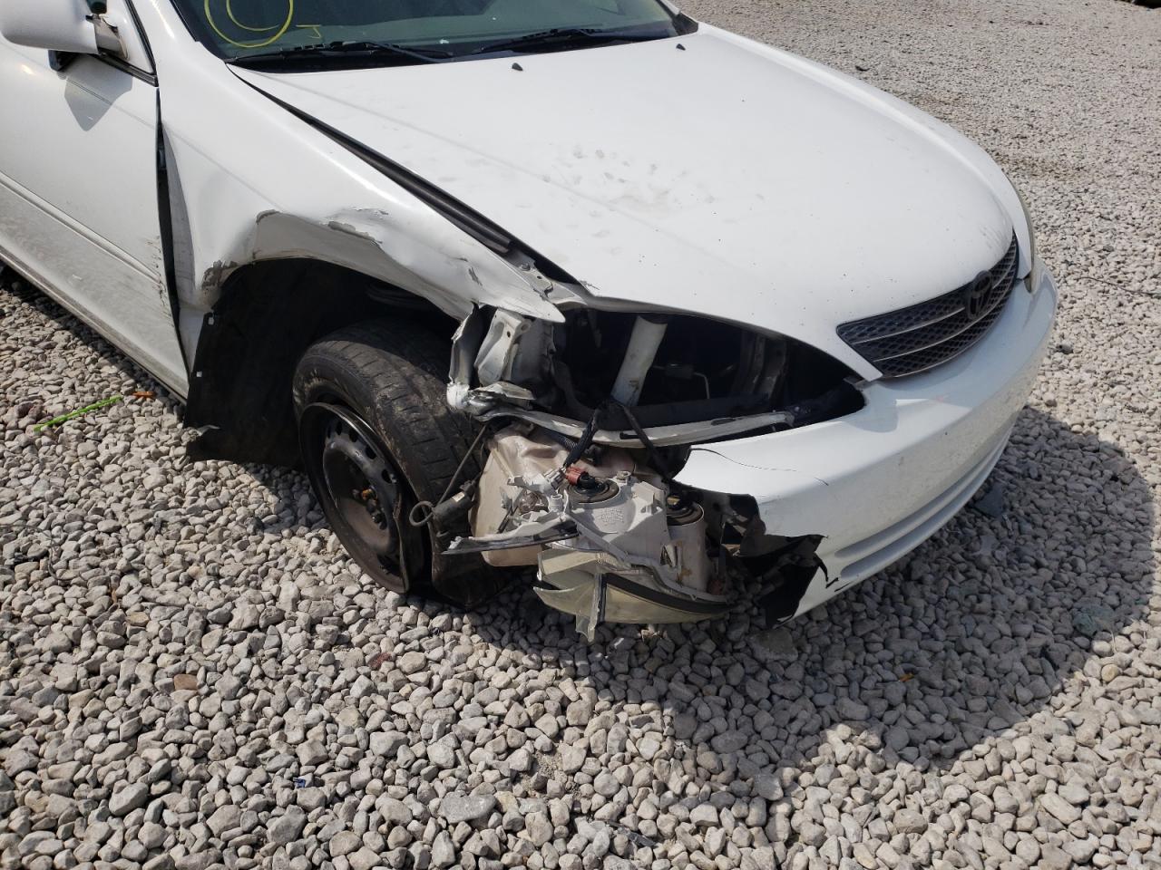 Photo 9 from auction – 2003 TOYOTA CAMRY LE with VIN 4T1BE32K73U182945