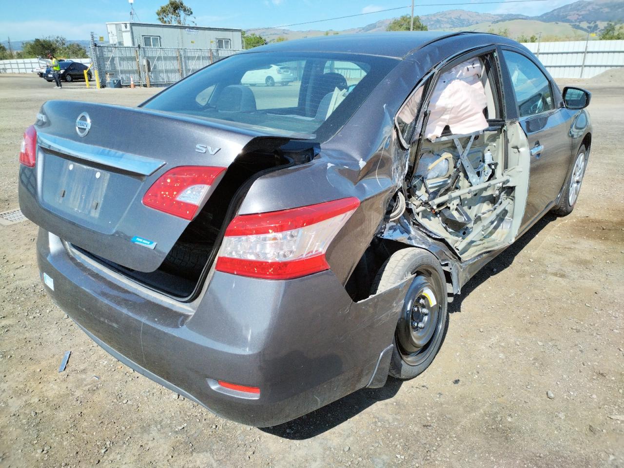 Photo 4 from auction – 2013 NISSAN SENTRA S with VIN 3N1AB7AP1DL623741