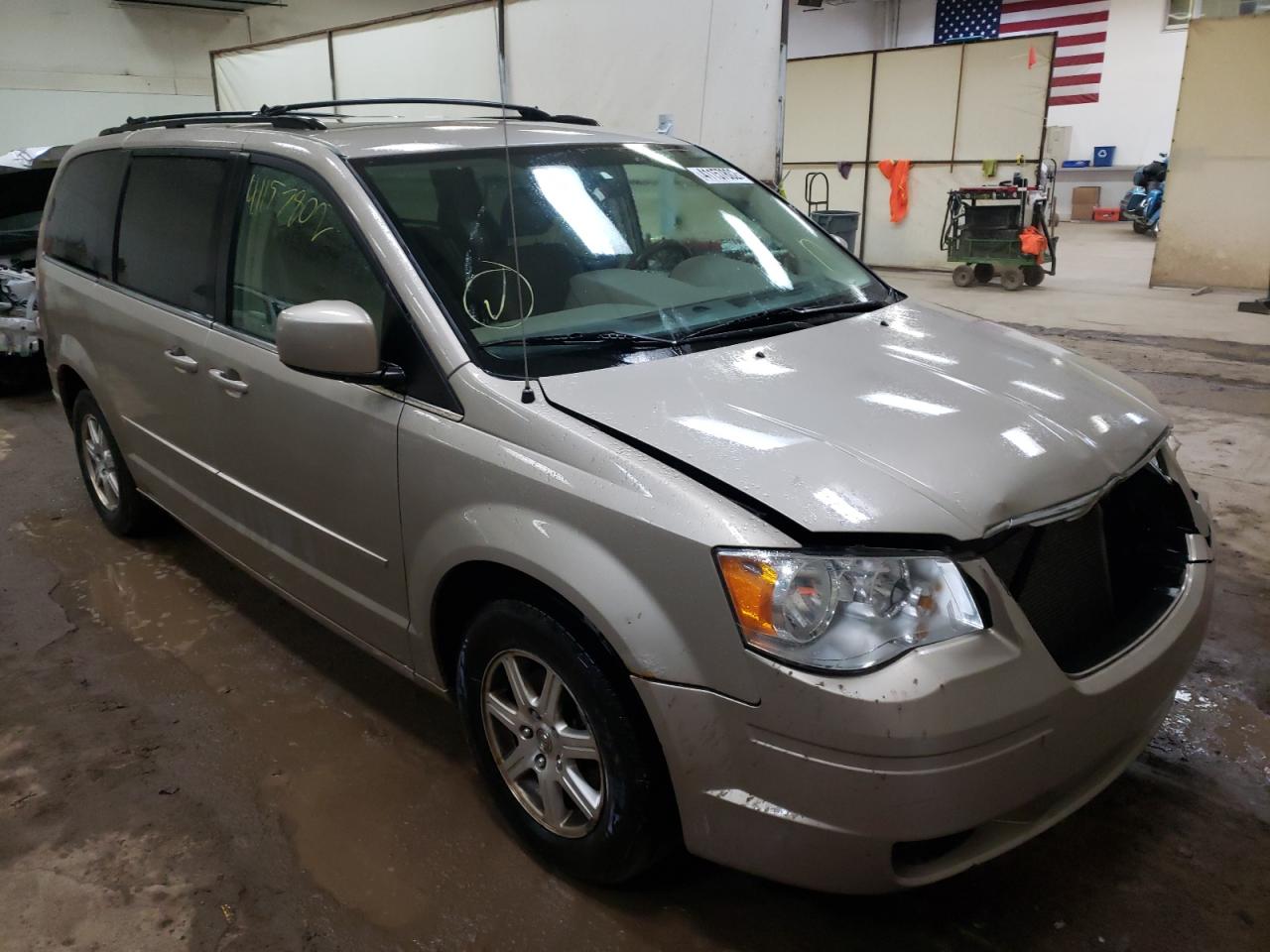 CHRYSLER TOWN & COU 2008 with VIN 2A8HR54P38R717015 - Photo from auction