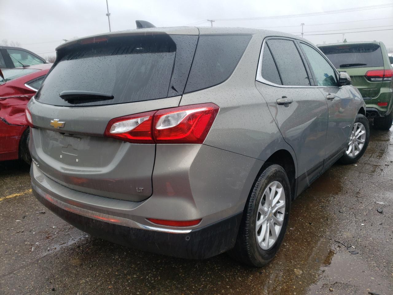 Photo 4 from auction – 2018 CHEVROLET EQUINOX LT with VIN 3GNAXJEV5JS580339