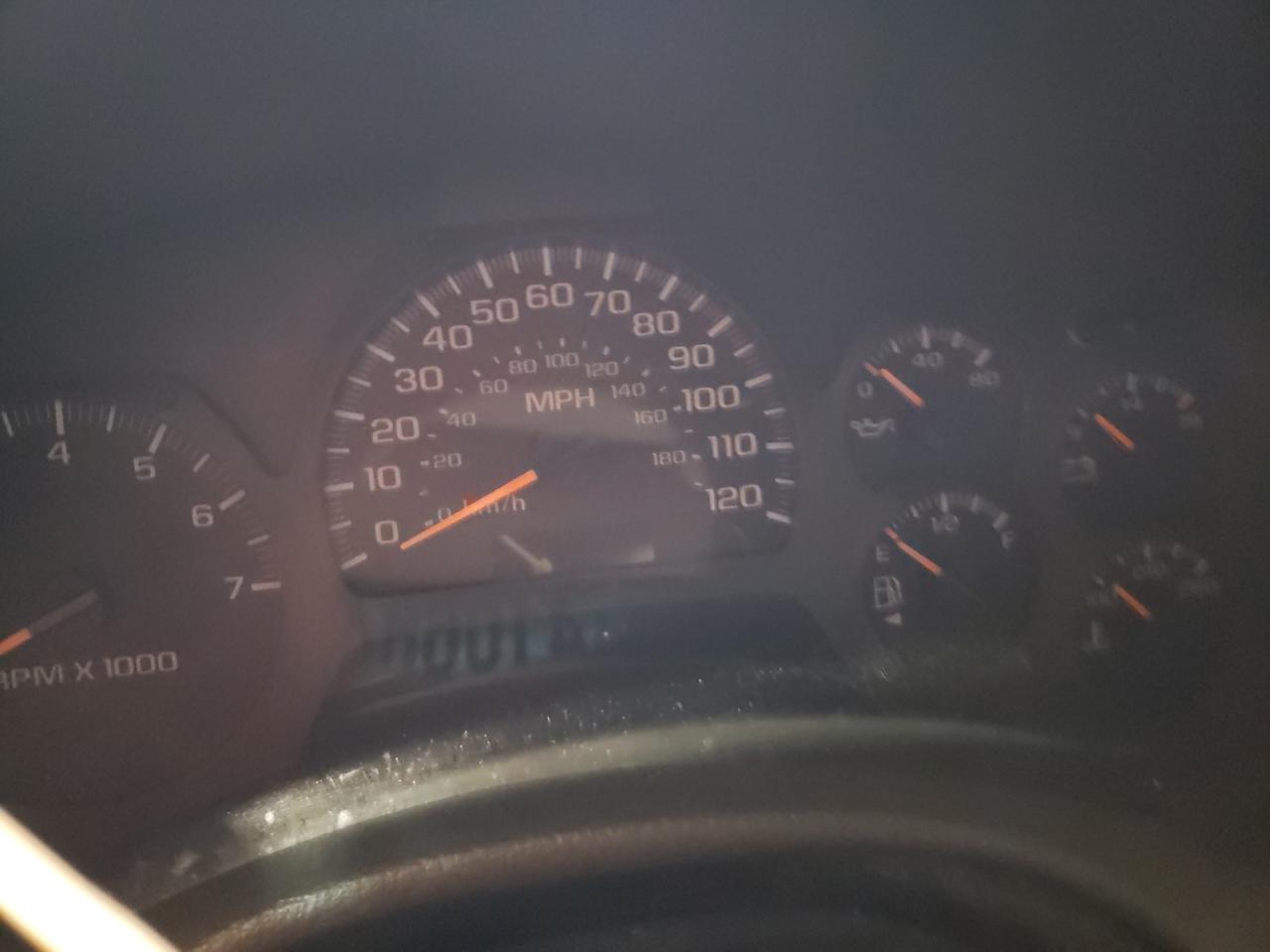 Photo 8 from auction – 2002 CHEVROLET TRAILBLAZE with VIN 1GNDT13S422240761