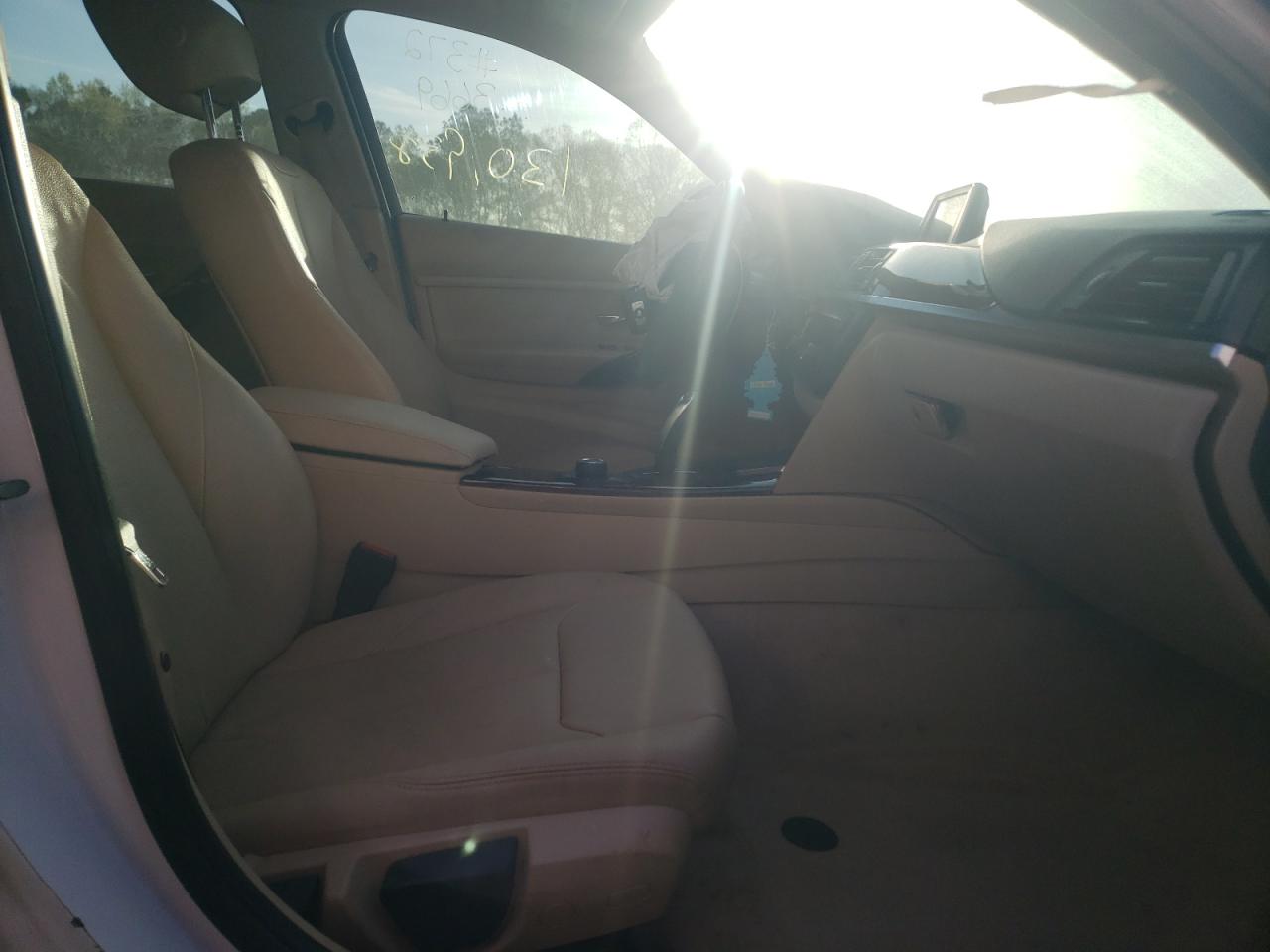 Photo 5 from auction – 2014 BMW 320 I with VIN WBA3B1C53EK133669