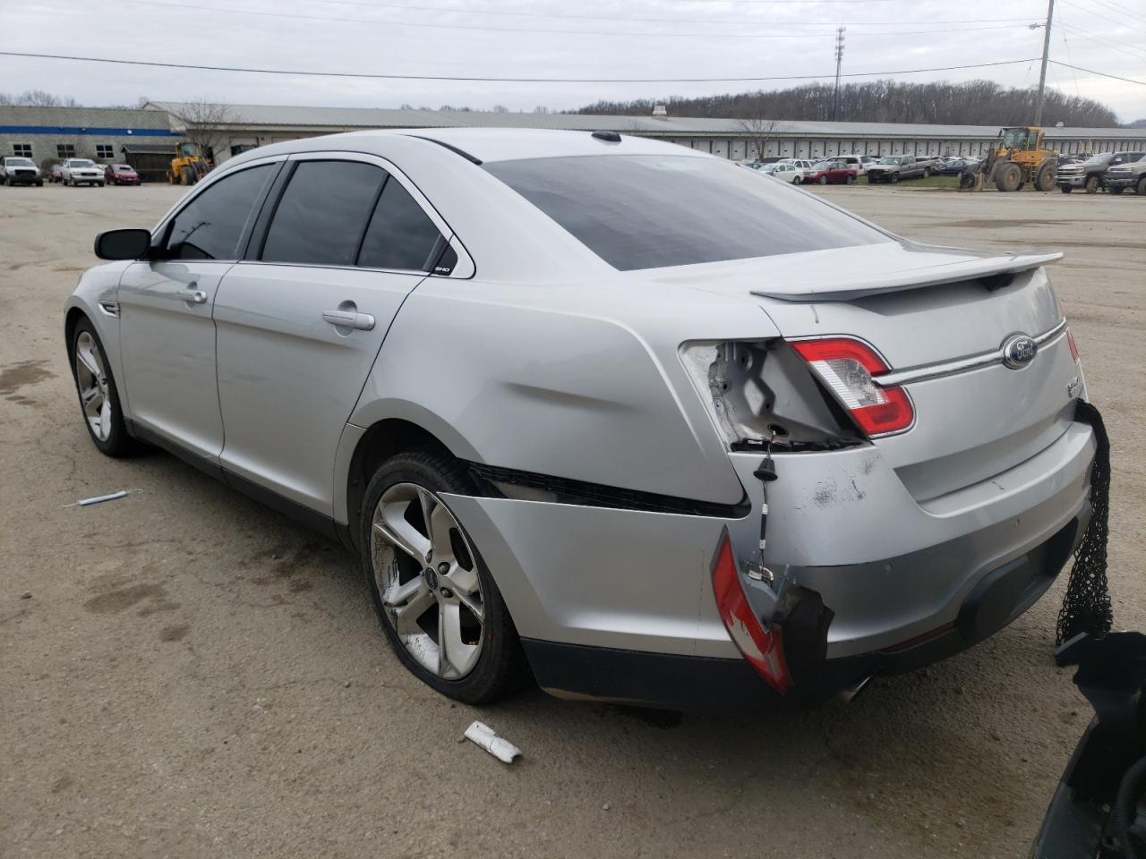 Photo 3 from auction – 2011 FORD TAURUS SHO with VIN 1FAHP2KT7BG101795