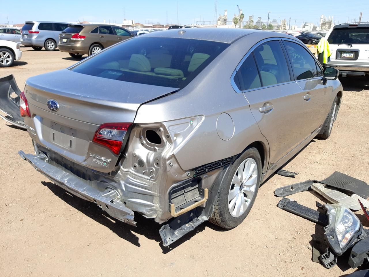 Photo 4 from auction – 2015 SUBARU LEGACY 2.5 with VIN 4S3BNAD69F3034458