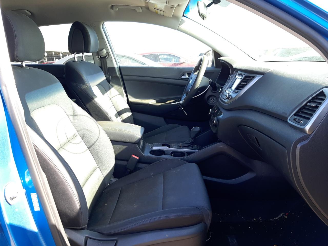 Photo 5 from auction – 2016 HYUNDAI TUCSON LIM with VIN KM8J33A4XGU126864