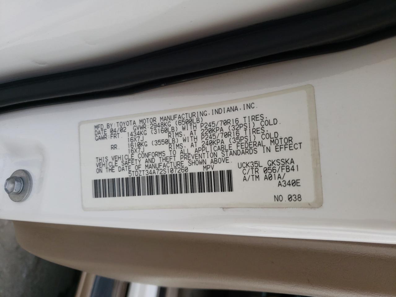 Photo 10 from auction – 2002 TOYOTA SEQUOIA SR with VIN 5TDZT34A72S107260