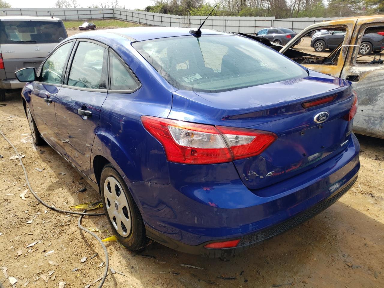 Photo 3 from auction – 2012 FORD FOCUS S with VIN 1FAHP3E20CL476672