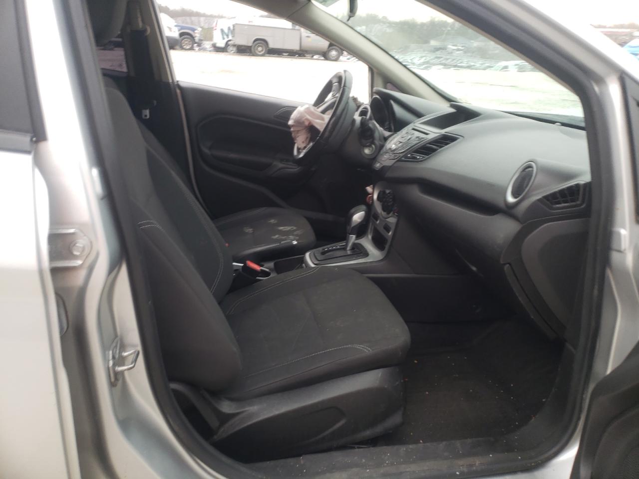 Photo 5 from auction – 2016 FORD FIESTA SE with VIN 3FADP4BJ2GM179262