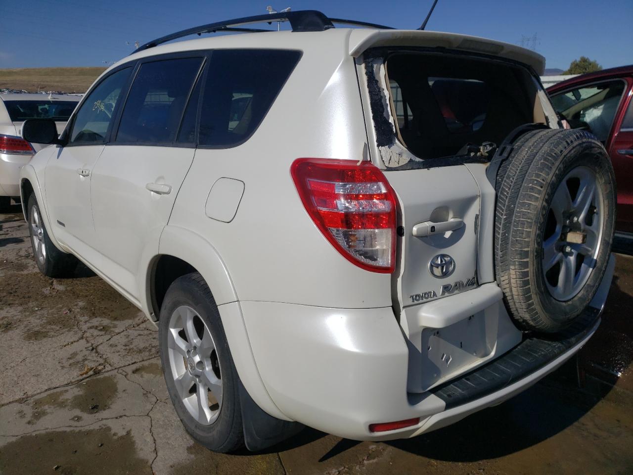 Photo 3 from auction – 2009 TOYOTA RAV4 LIMIT with VIN JTMBK31VX95075657