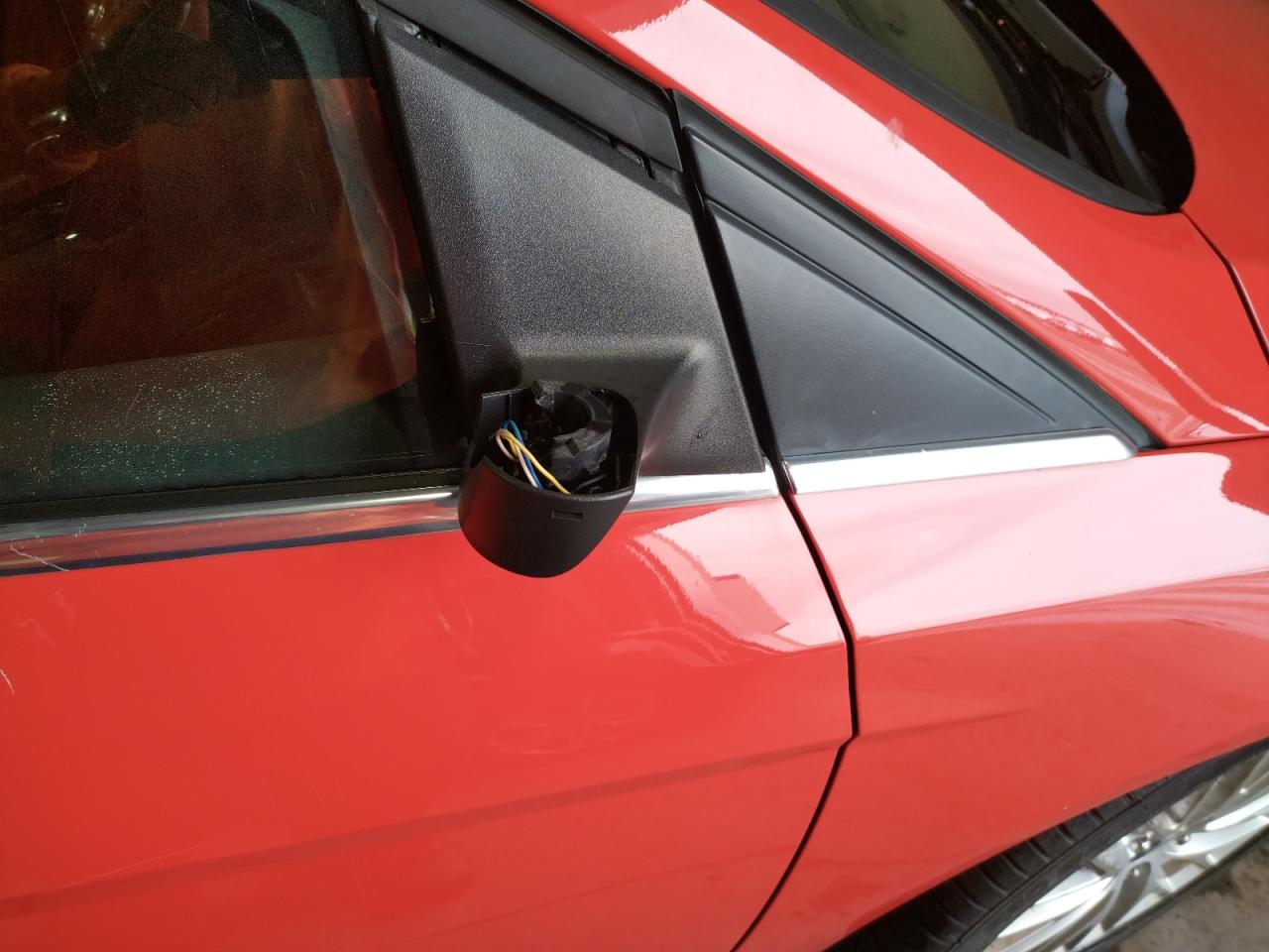 Photo 9 from auction – 2012 FORD FOCUS SEL with VIN 1FAHP3H28CL467617