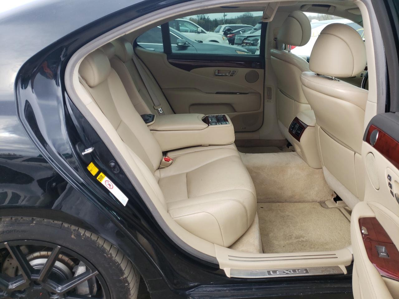 Photo 6 from auction – 2008 LEXUS LS 600HL with VIN JTHDU46F885003881