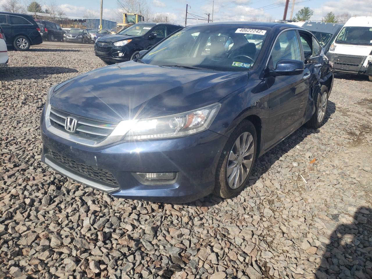 Photo 2 from auction – 2015 HONDA ACCORD EXL with VIN 1HGCR2F85FA203577