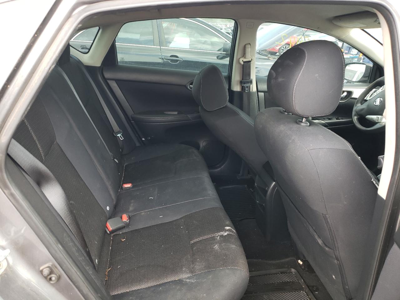 Photo 6 from auction – 2016 NISSAN SENTRA S with VIN 3N1AB7AP2GY301441