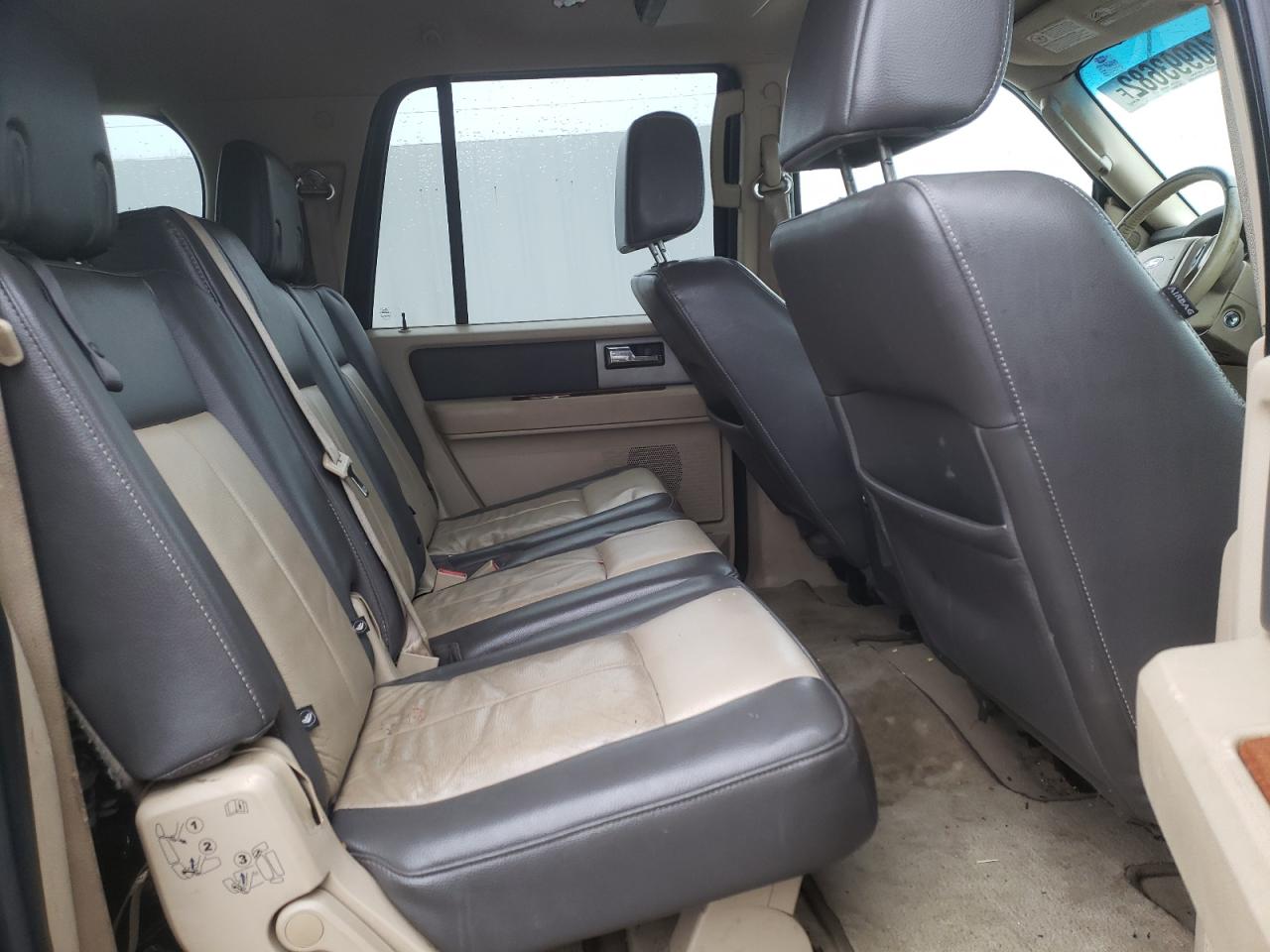 Photo 6 from auction – 2007 FORD EXPEDITION with VIN 1FMFK18587LA98046