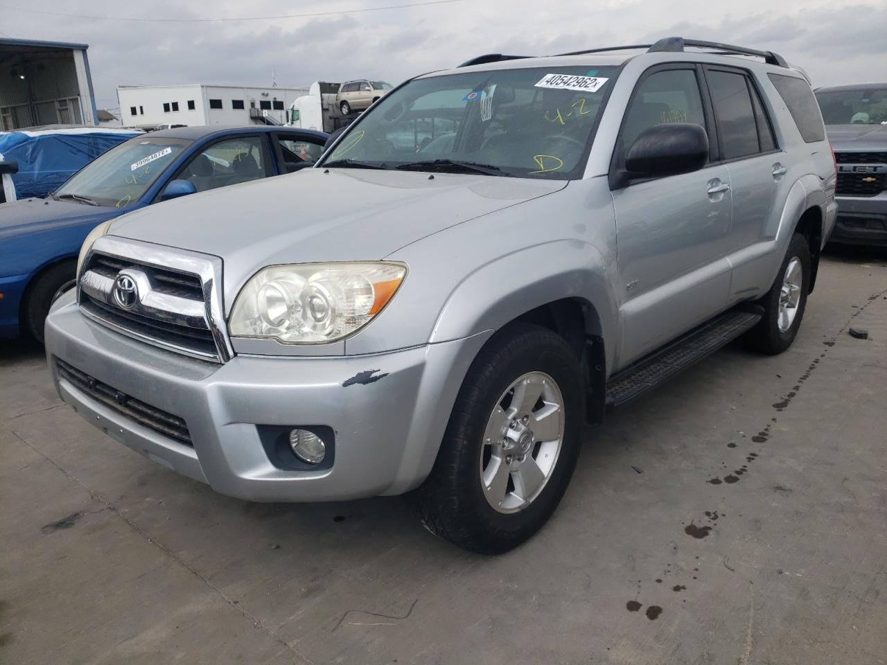 Photo 2 from auction – 2008 TOYOTA 4RUNNER SR with VIN JTEZU14R280101834