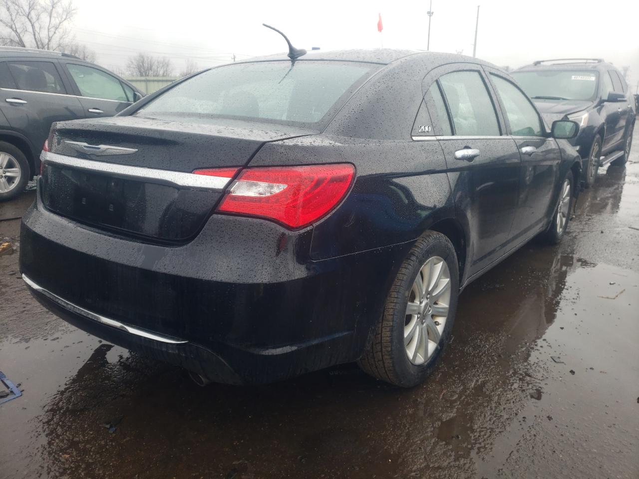 Photo 4 from auction – 2013 CHRYSLER 200 LIMITE with VIN 1C3CCBCG7DN524171