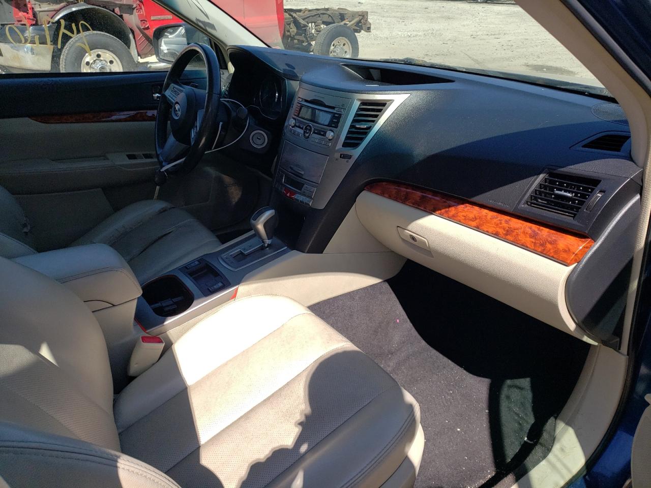Photo 5 from auction – 2011 SUBARU LEGACY with VIN 4S3BMBK61B3217438