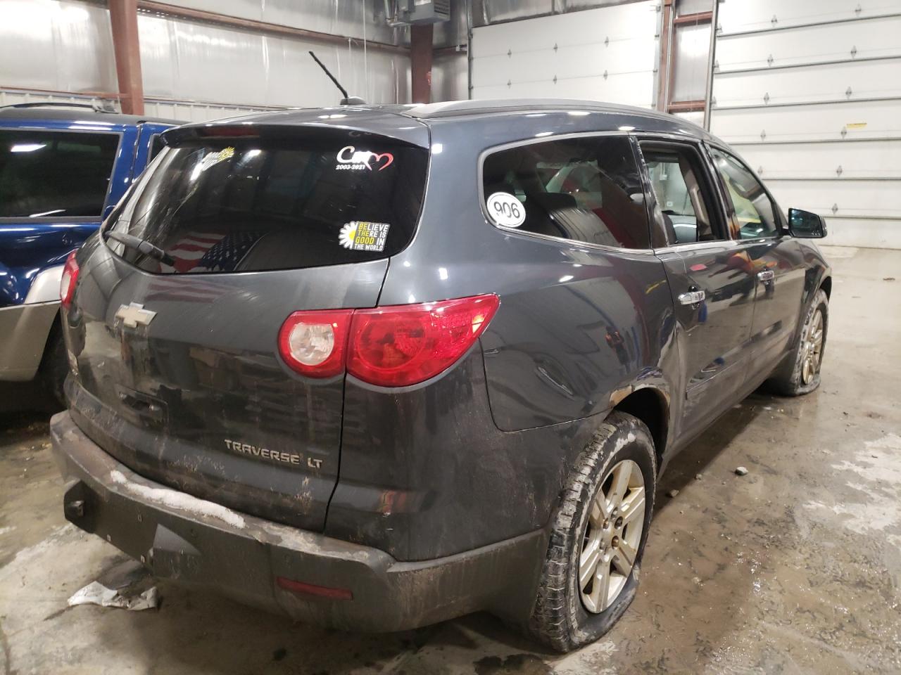 Photo 4 from auction – 2010 CHEVROLET TRAVERSE L with VIN 1GNLVFED5AJ241925