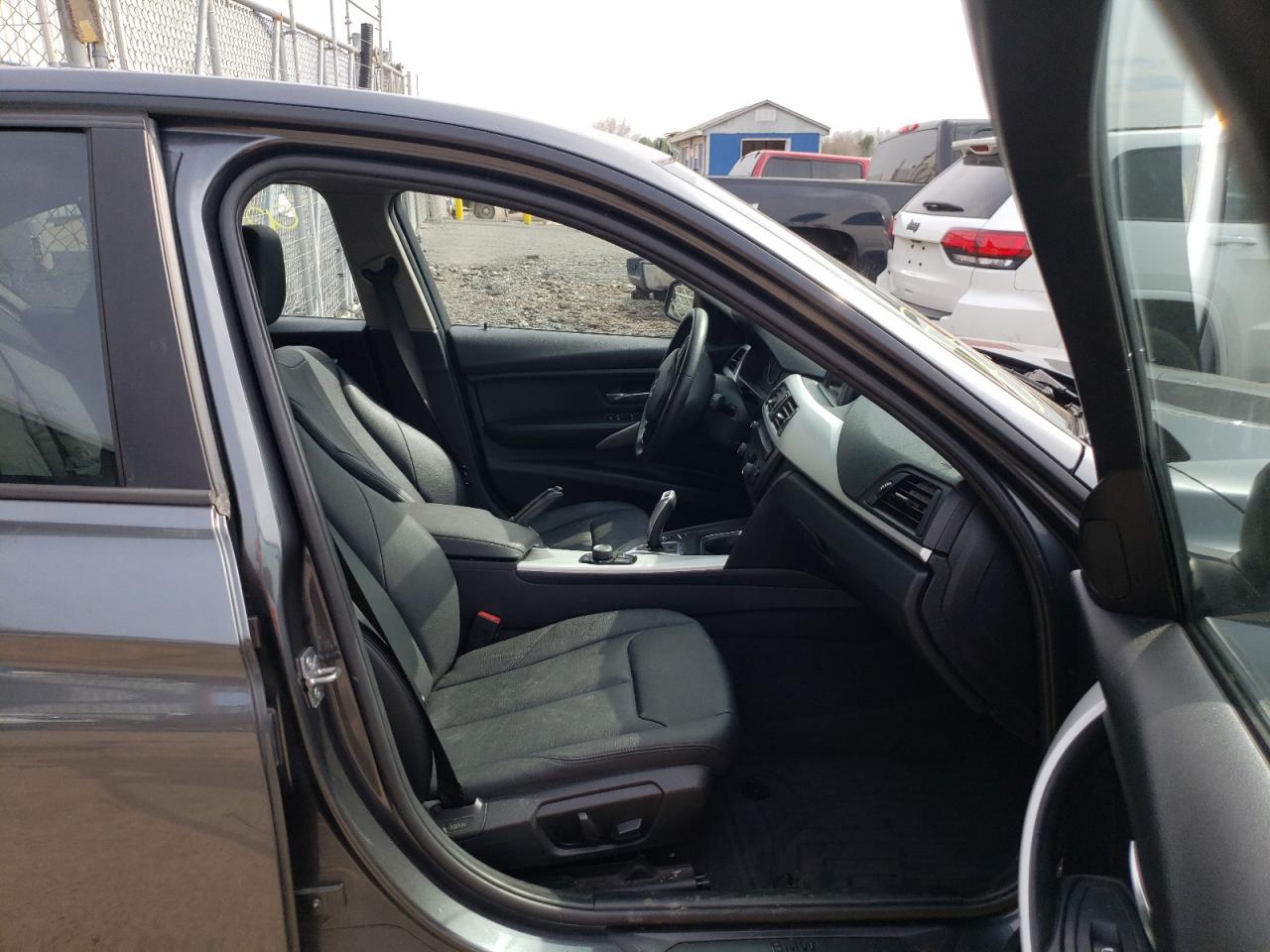 Photo 5 from auction – 2013 BMW 328I with VIN WBA3B5C57DF594985