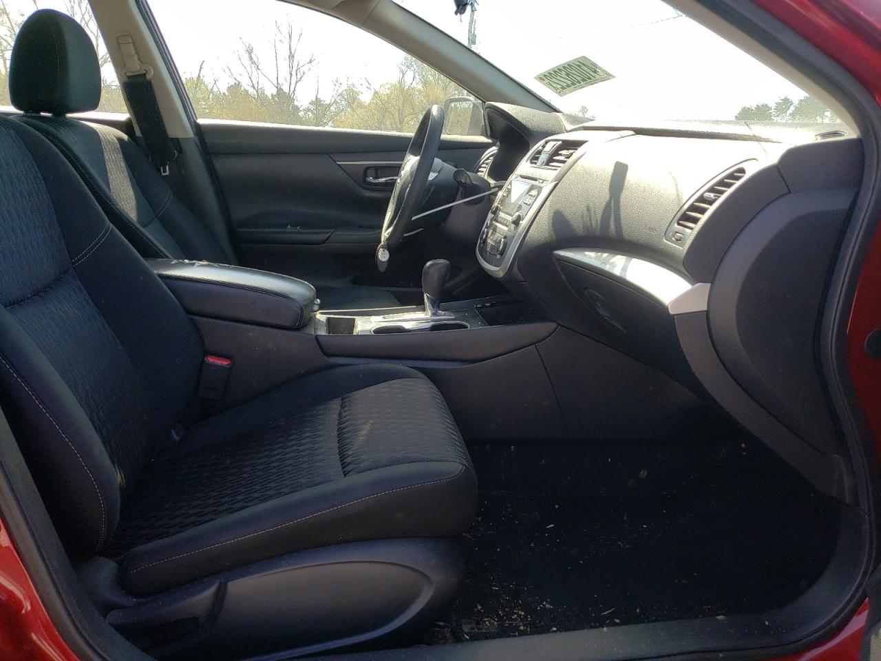 Photo 5 from auction – 2017 NISSAN ALTIMA 2.5 with VIN 1N4AL3AP0HC245194